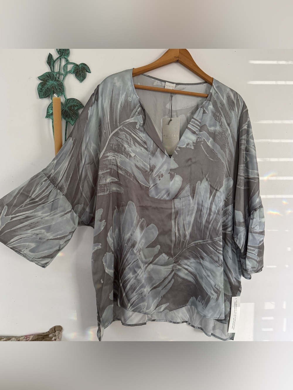 NWT Poetry 100% Silk Abstract Print Blouse US 18  XL Grey Aqua Watercolor Drapey
